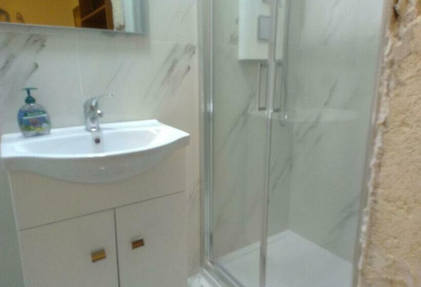 Bed and Breakfast Sea And Blue Sky 2 A