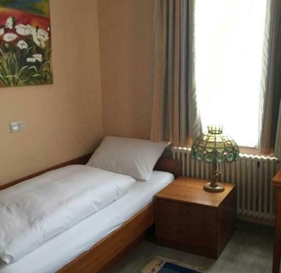 Bed and Breakfast Unertl Bräustüberl Gästehaus