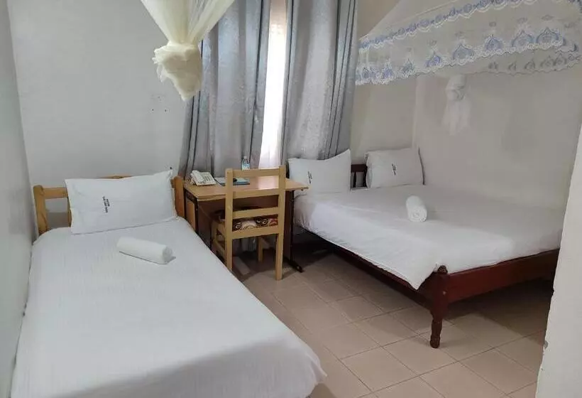 Garden Courts Hotel Masaka
