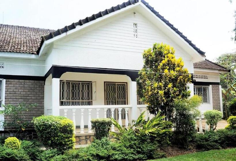 Garden Courts Hotel Masaka