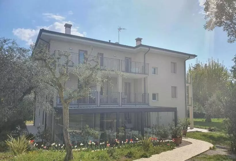 Hotelli Albergo Campagnola