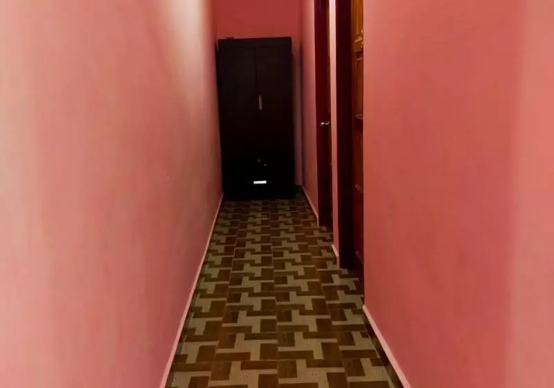 هتل Oyo Home 90577 Safi Homestay