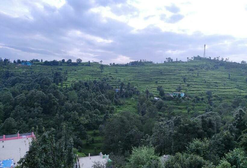 فندق Spot On Navrang Sweets , Home Stay And Restaurant