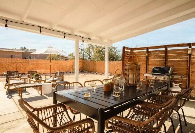 Lovegrass By Avantstay Desert Haven W Stunning Patio W Ping Pong