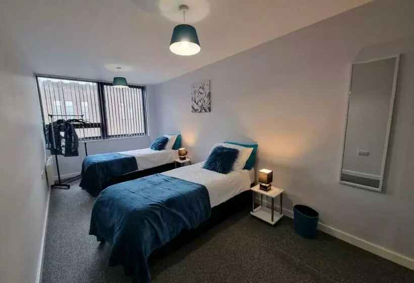Spacious City Centre Apartment