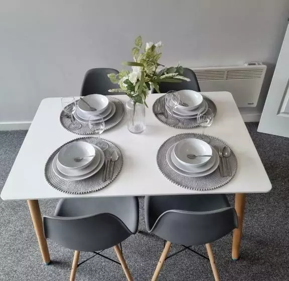 Spacious City Centre Apartment