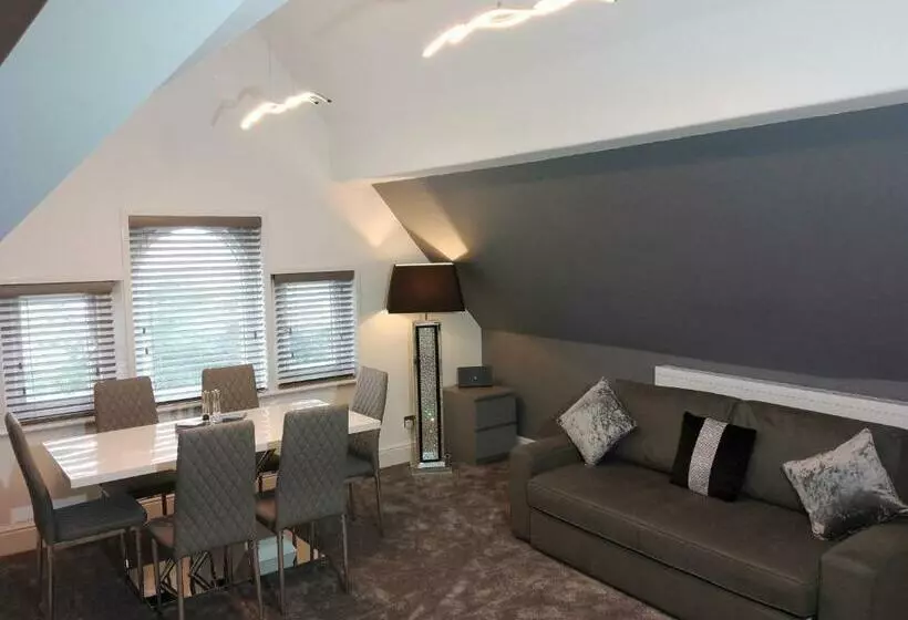 St Anne S Lodge Apartments Penthouse With Seaview, Lytham St Anne S