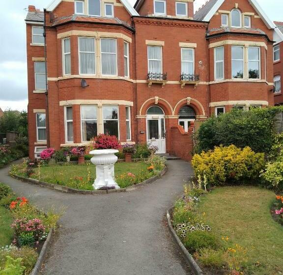 St Anne S Lodge Apartments Penthouse With Seaview, Lytham St Anne S