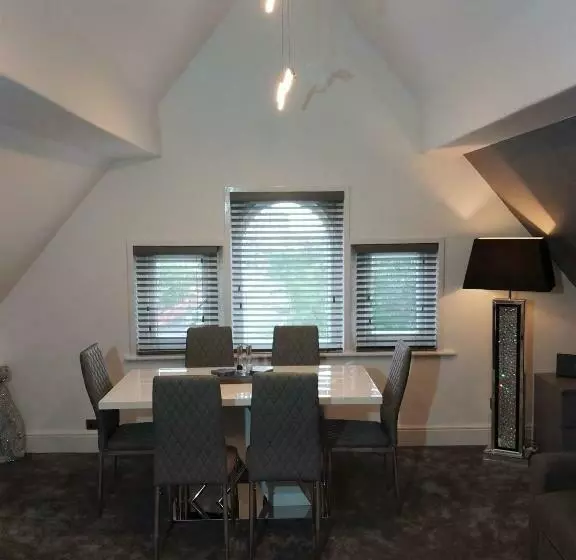 St Anne S Lodge Apartments Penthouse With Seaview, Lytham St Anne S