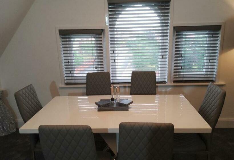 St Anne S Lodge Apartments Penthouse With Seaview, Lytham St Anne S