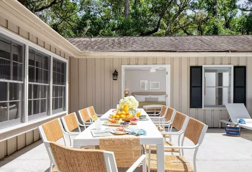 Wisteria By Avantstay Bright Spacious Home W Pool Entertainers Patio