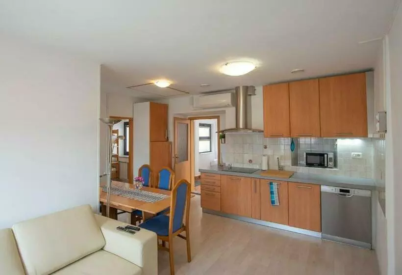 Apartma Bajc