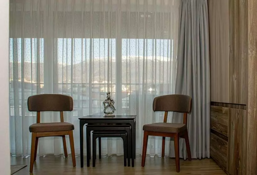 City Center Apartment 2