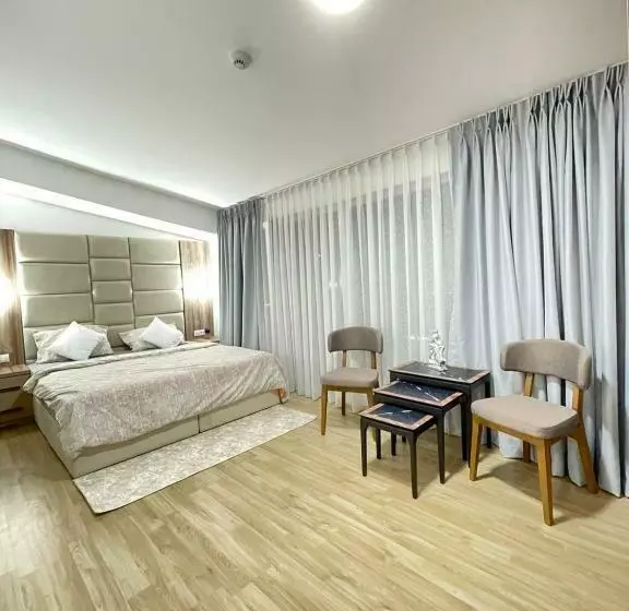 City Center Apartment 2