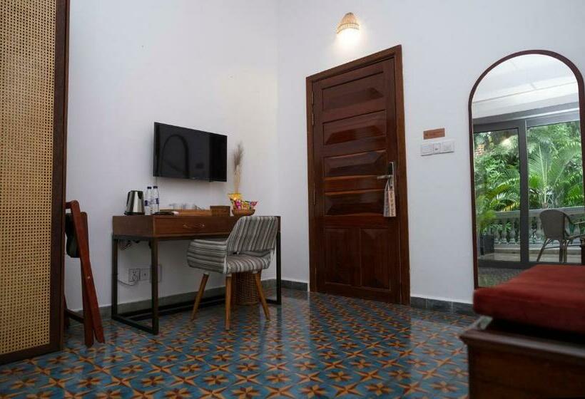 בית מלון כפרי Jungle Addition