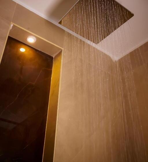 فندق Lime Tree Luxury Studio   Service Apartment Near Artemis Hospital ,gurgaon