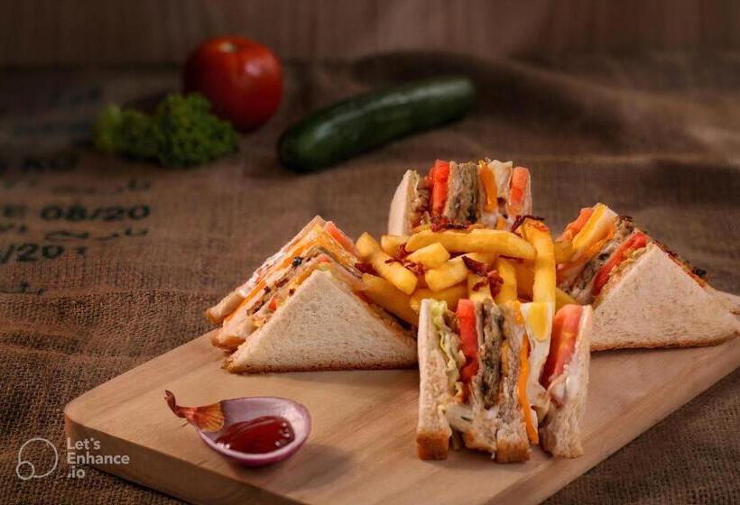 فندق Lime Tree Luxury Studio   Service Apartment Near Artemis Hospital ,gurgaon