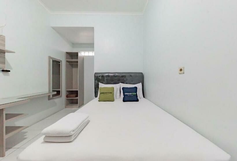 Urbanview Hotel Sunday Cirebon By Reddoorz