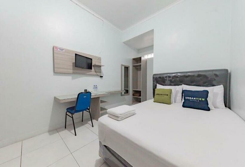 Urbanview Hotel Sunday Cirebon By Reddoorz