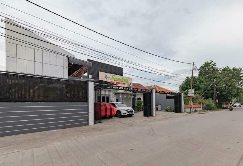 Urbanview Hotel Sunday Cirebon By Reddoorz