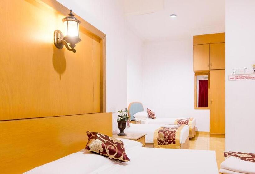 פנסיון Villa Sri Mayang