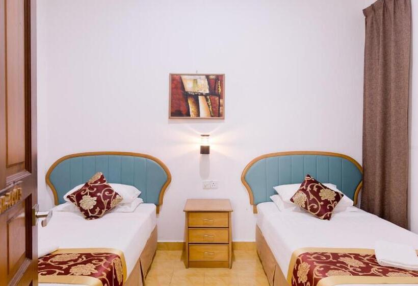 פנסיון Villa Sri Mayang