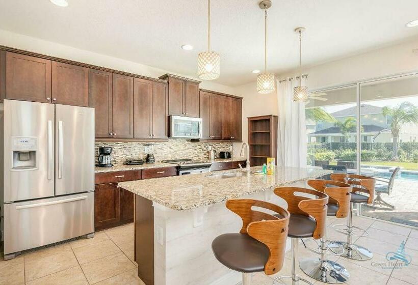 Stylish Private Pool & Spa Home , Disney 9 Mi Away