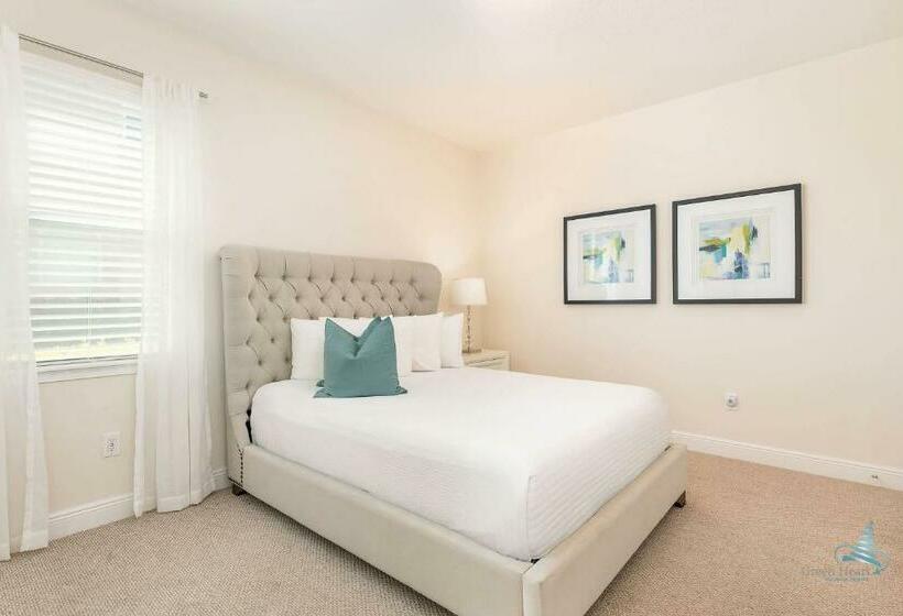 Stylish Private Pool & Spa Home , Disney 9 Mi Away