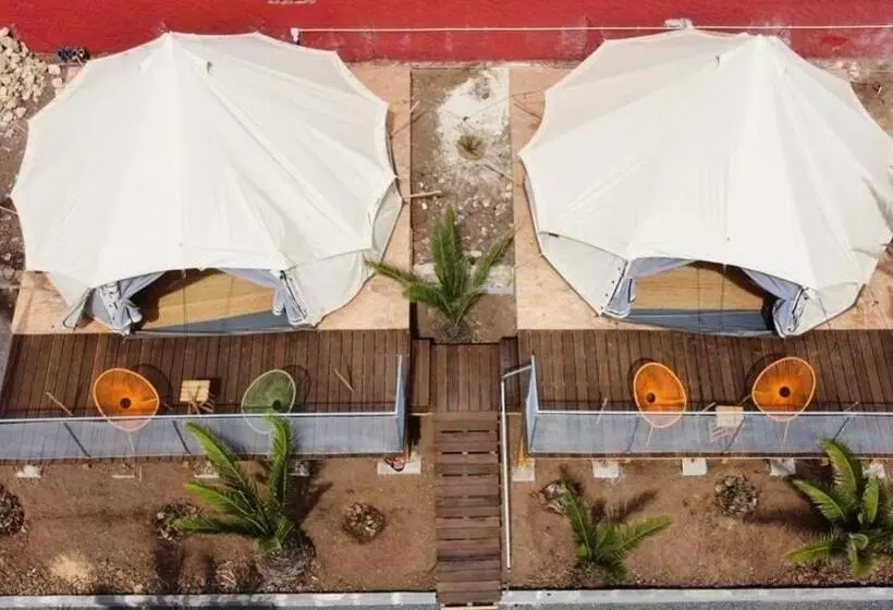 Retkeilymaja Porto Santo Destination