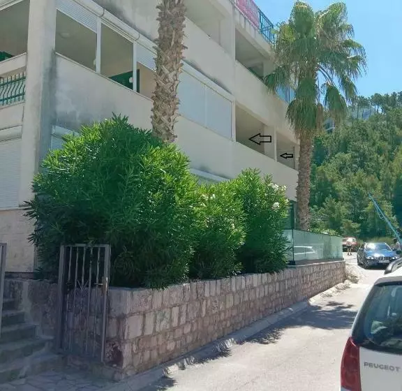 Apartments Mimoza