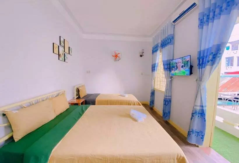 تختخواب و صبحانه Happy House Homestay