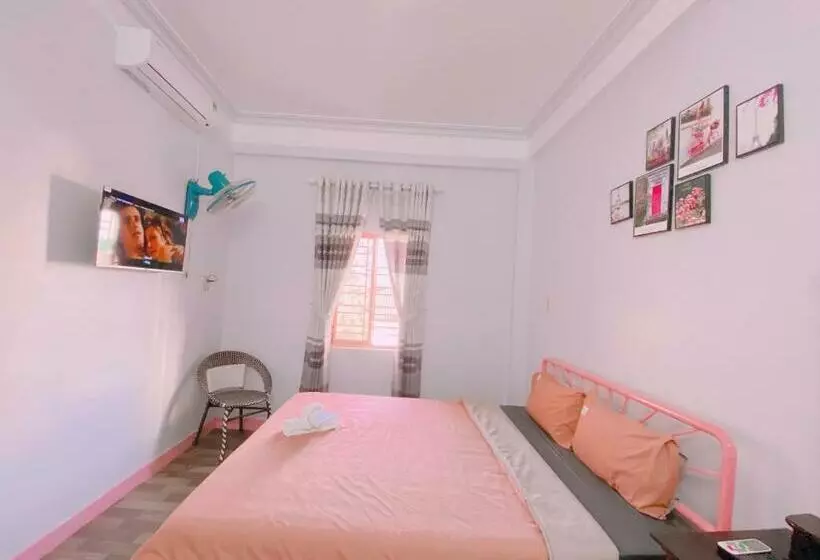 تختخواب و صبحانه Happy House Homestay