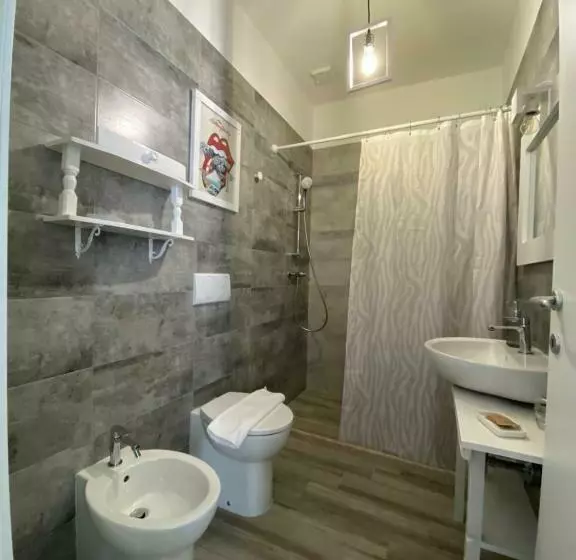 تختخواب و صبحانه La Casa Di Nina