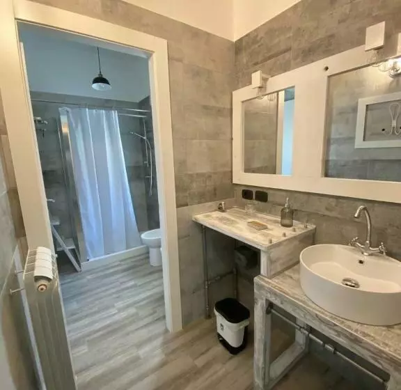 تختخواب و صبحانه La Casa Di Nina