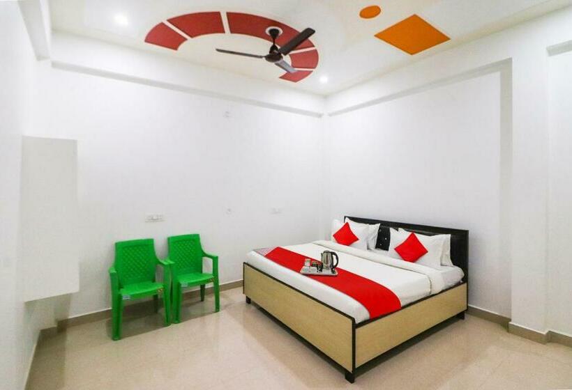 בית מלון כפרי Flagship Crown Guest House