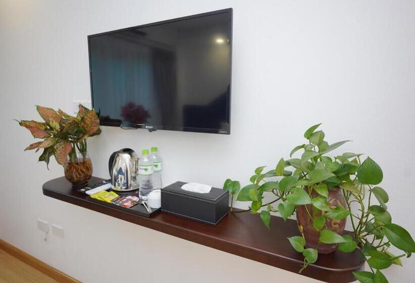 Hotel Hanoi Capital Premium