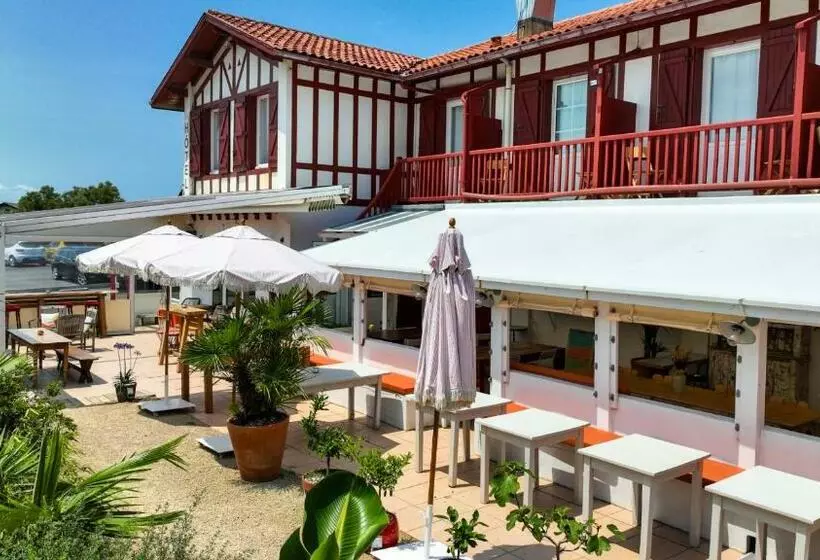 Hotelli La Maison Uhabia