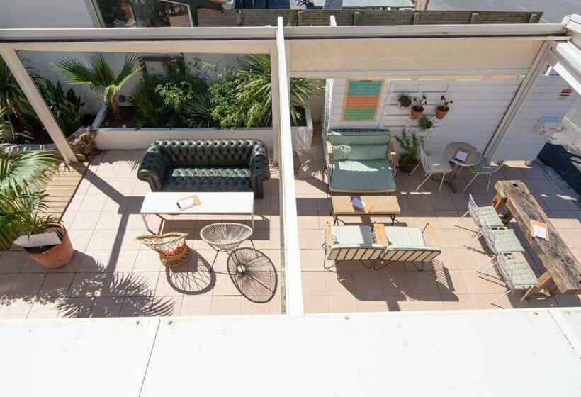 هتل La Maison Uhabia