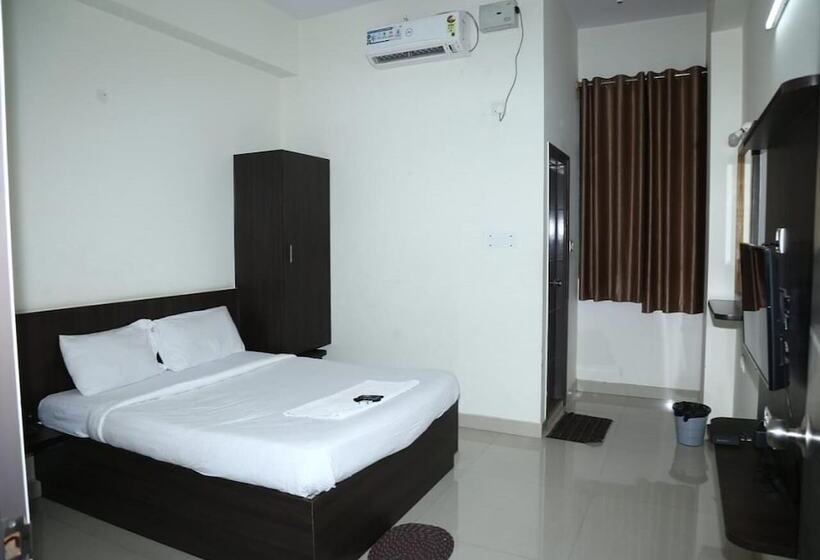 בית מלון כפרי Pride Image