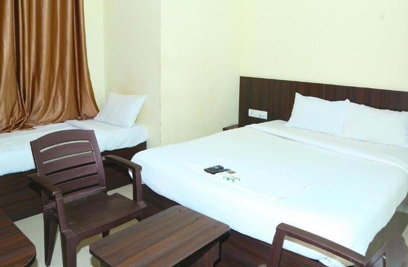 בית מלון כפרי Pride Image