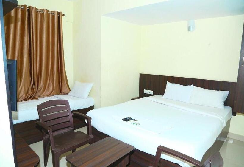 בית מלון כפרי Pride Image