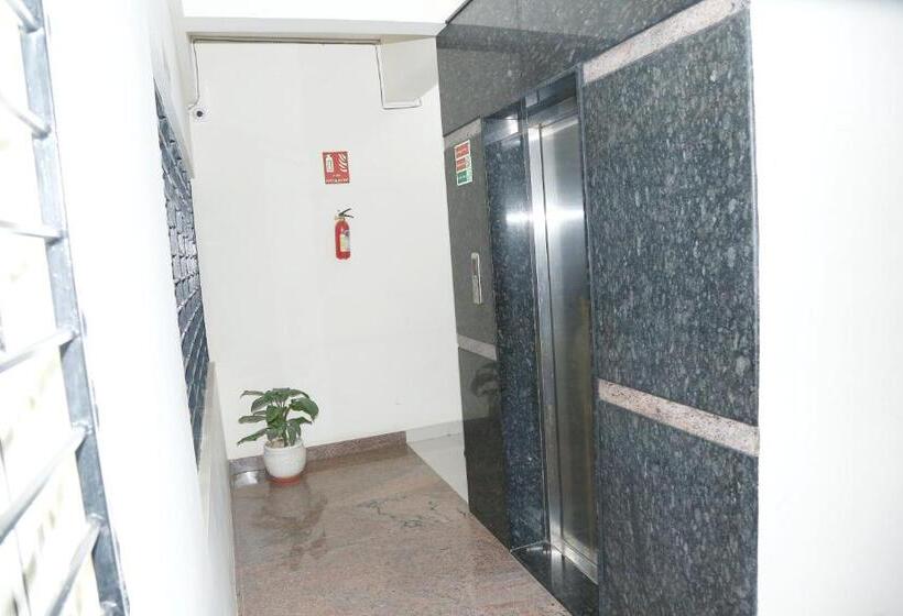 בית מלון כפרי Pride Image