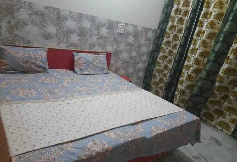 ホテル Spot On 91345 Ocean Guest House