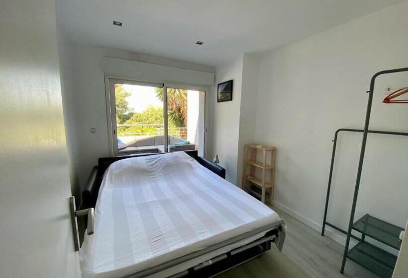 Bas De Villa Avec Piscine, 5km De La Plage