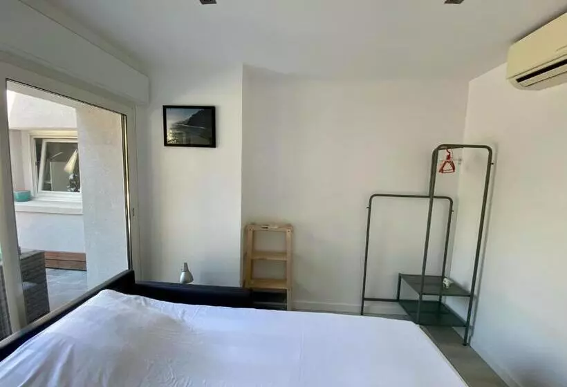 Bas De Villa Avec Piscine, 5km De La Plage