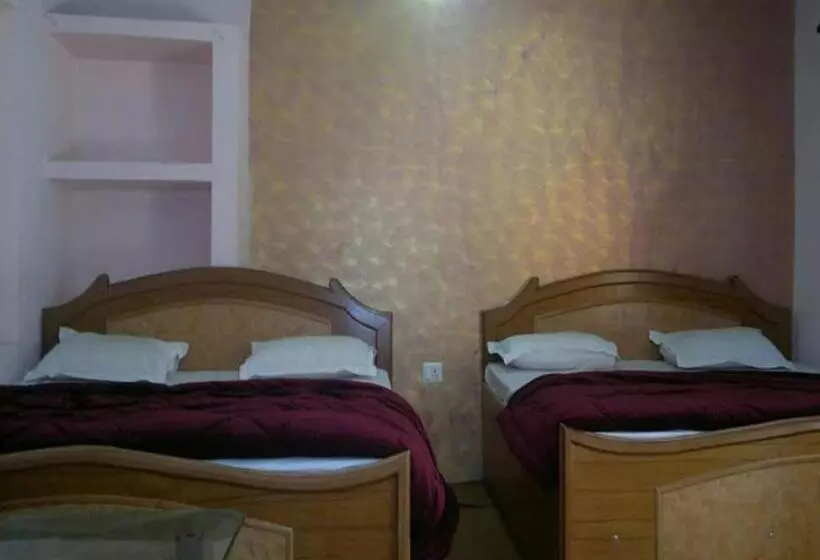 Aamiaismajoitus (B&B) Devbhoomi By Stayapart