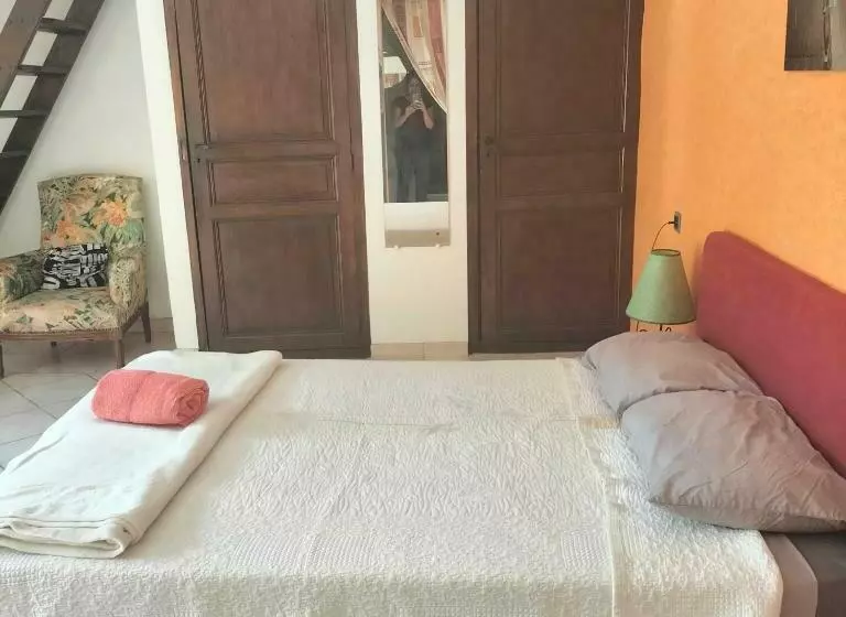 Aamiaismajoitus (B&B) L Habitaciãƒâ³ De Can Rufa