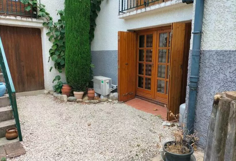 Aamiaismajoitus (B&B) L Habitaciãƒâ³ De Can Rufa
