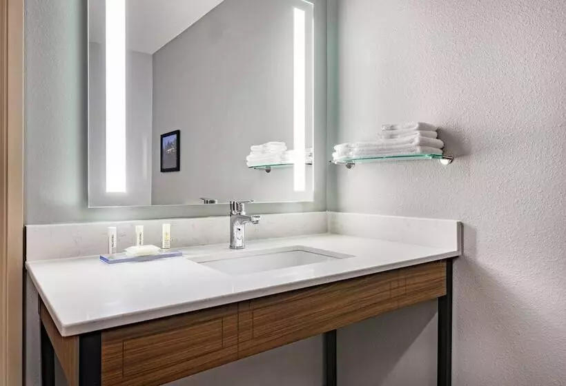 Hotelli Americinn By Wyndham International Falls