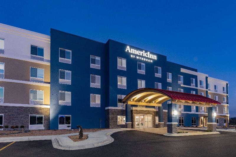 هتل Americinn By Wyndham International Falls